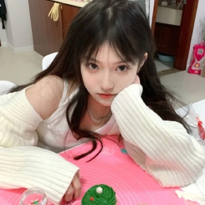 头像真人图片2025最火爆女