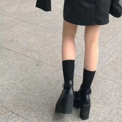 女生头像腿部真实