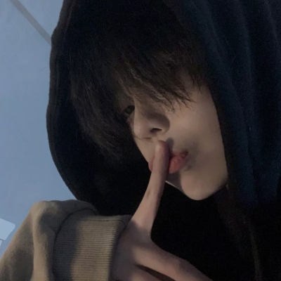 单人头像男生高级感微信图片
