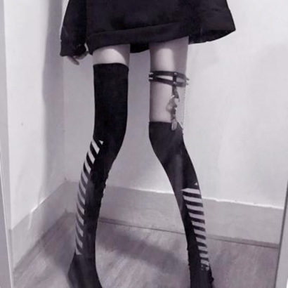 露腿不露脸女生头像
