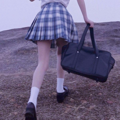 女生头像腿部真实
