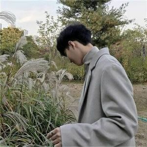 男生高冷冷漠帅气的头像图片