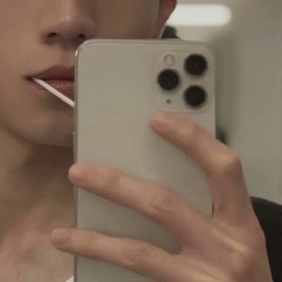 男生遮脸帅气头像