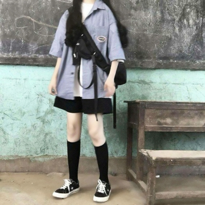 女生头像腿部真实