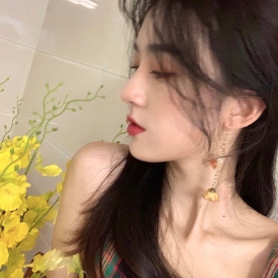 2025年最火爆的女生头像