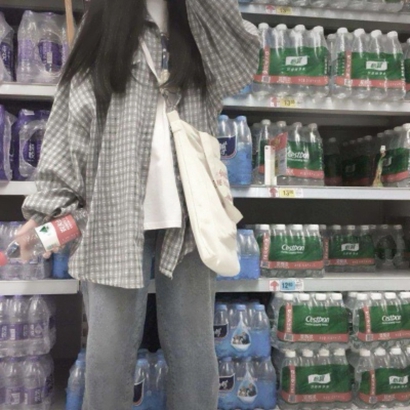 女生头像腿部真实
