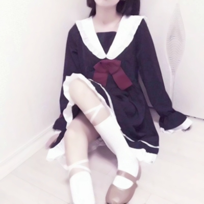 女生头像腿部真实