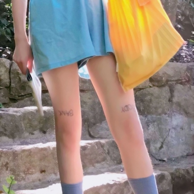 露腿不露脸女生头像