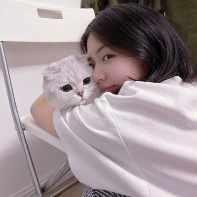 女生头像真人温柔治愈不做作图片