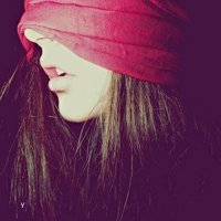 蒙眼睛的女生头像唯美图片