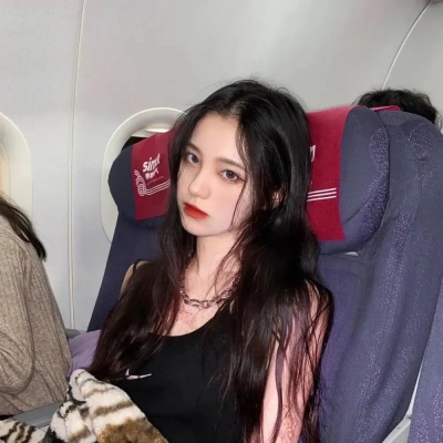 2025年网络流行快手女图片