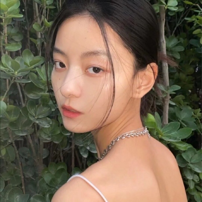 女孩头像ins高级质感高冷女生图片
