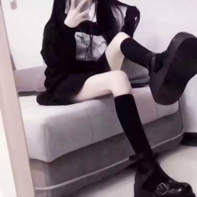 女生头像腿部真实