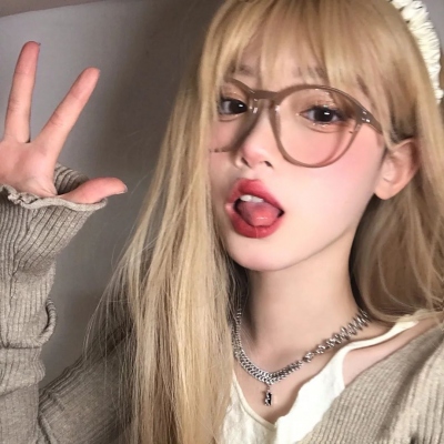 2025年最火爆的女生头像