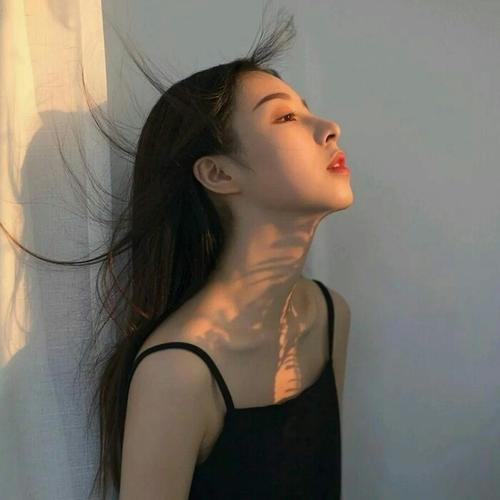 高级伤感内心孤独高清微信头像