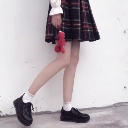 露腿不露脸女生头像