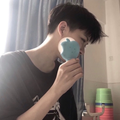 微信真人头像男生真实照片