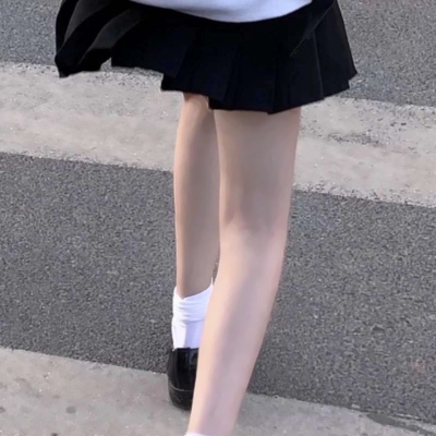 露腿不露脸女生头像