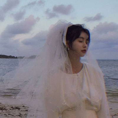微信头像女单人婚纱照片