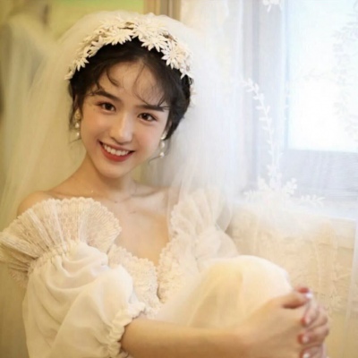 女生微信头像文艺唯美婚纱高清图片