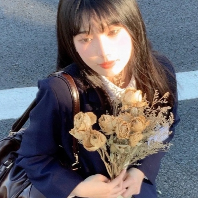 头像女简单干净气质文艺风清新图片
