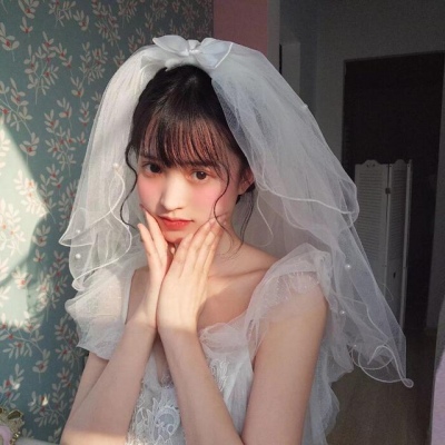仙气飘飘的头像婚纱女
