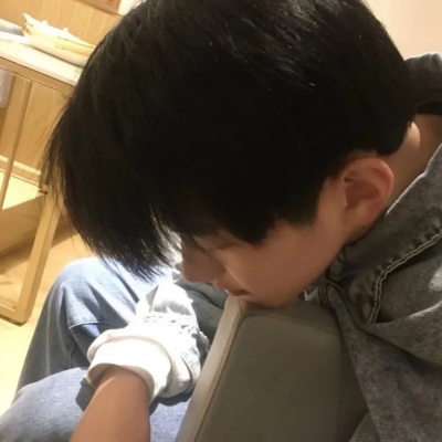 男生高级小众微信头像图片