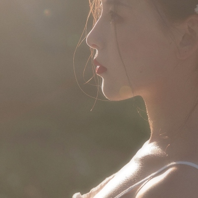 微信真人纯欲女生头像图片