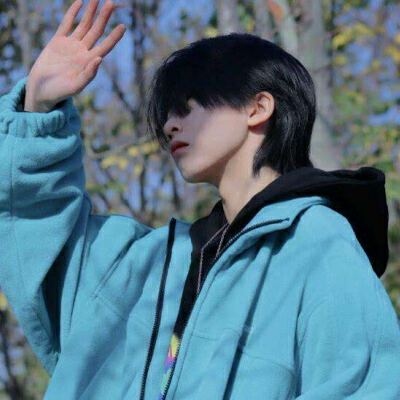 超级哇塞男头