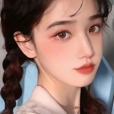 2025QQ头像美女照片