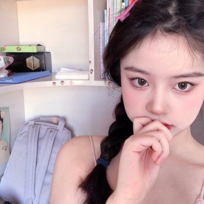 女生头像ins高级质感成熟温柔图片