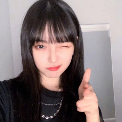 微信真人纯欲女生头像图片
