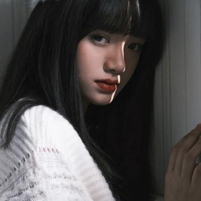 微信真人小众女生照片头像