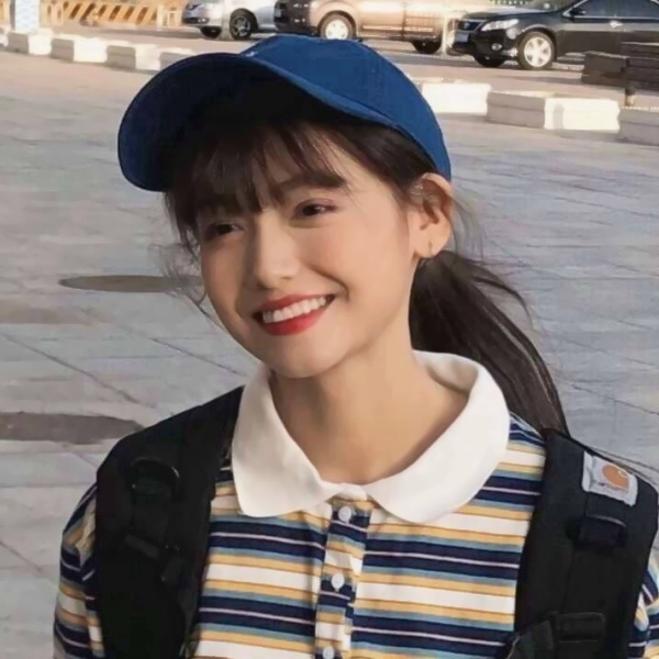 女生酷酷的头像戴帽子高清图片