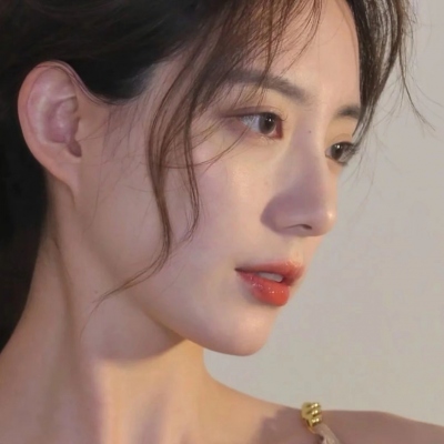 微信女生真人曝光脸部头像图片