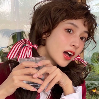 微信头像小众女生真人高清图片