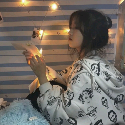 普通生活照女生头像