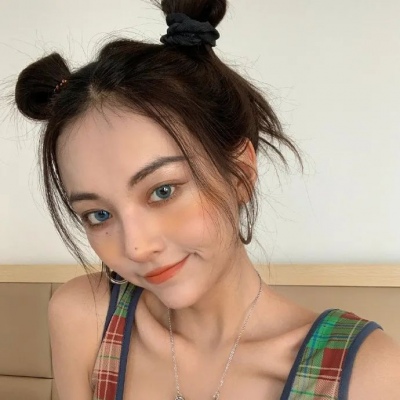 成熟优雅魅力女生头像