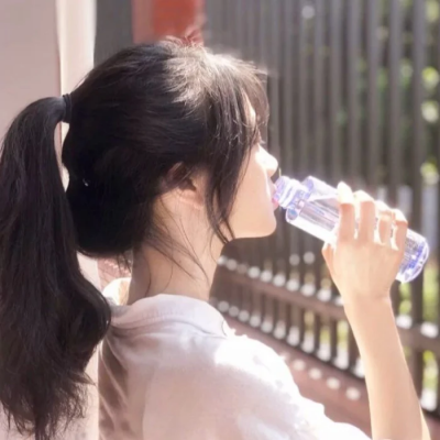 2025头像超清女生照片