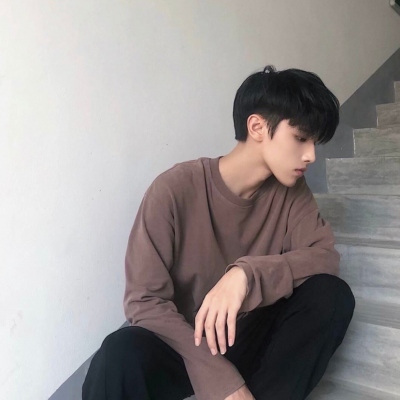 高级酷帅的男生头像