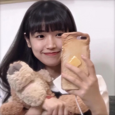 女头图片2025最火爆