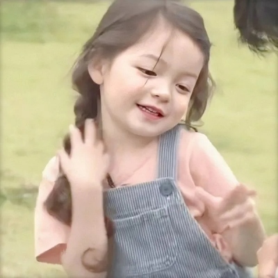 2025最热头像图片女生照片