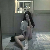 头像2025年最火女生挡脸