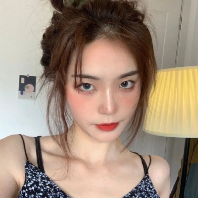 微信可甜可咸可温柔的头像女生图片