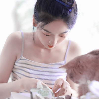 清新干净到极致女生高清图片头像