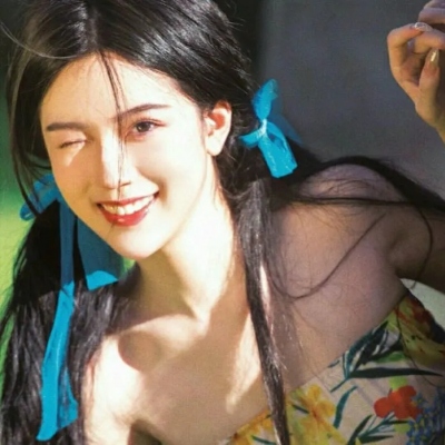 2025头像超清女生照片