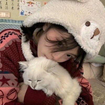 微信真人小众高级女头干净图片