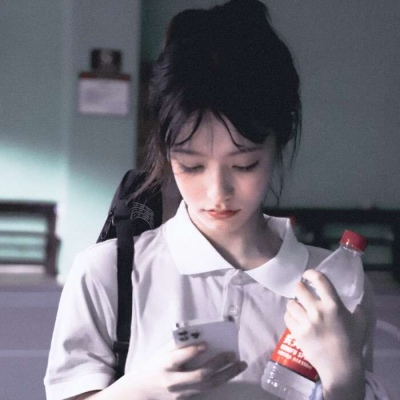 头像图片2025最火爆气质女生清新