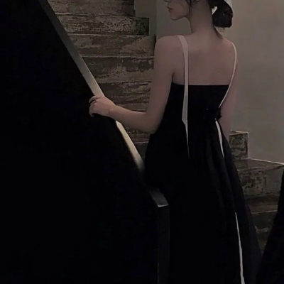 丧系情侣头像真人一左一右高清图片