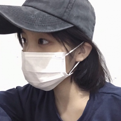 2025头像女戴帽子高清图片